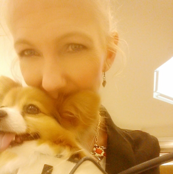 Meet your Posher, Emilyelisabeth - Picture 1 of 1